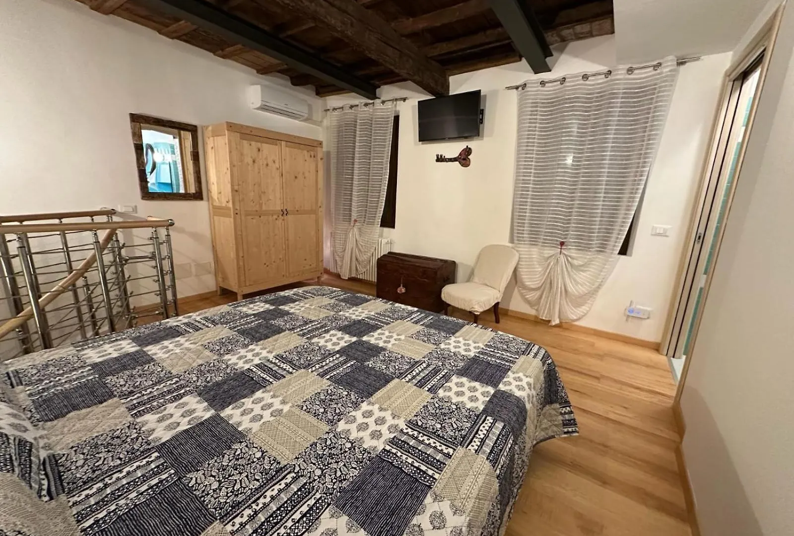 Il Cuore Del Castrum 2 Ferrara Apartment